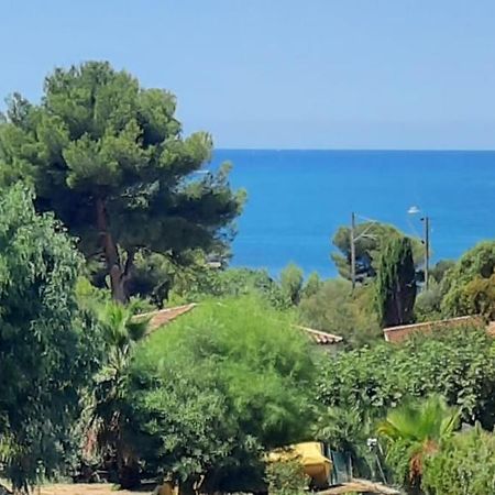 Les Galets De Sanary - Vue Mer Екстериор снимка